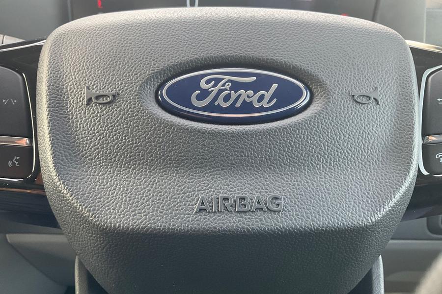 Ford E-Transit Custom Photo autoimg-807be5927dad866152d2a9807fff42ec2f814c75.jpg