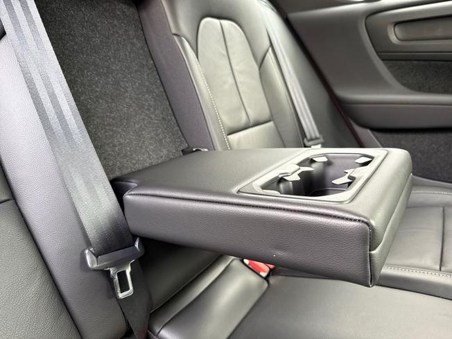VOLVO Xc40 Photo 38