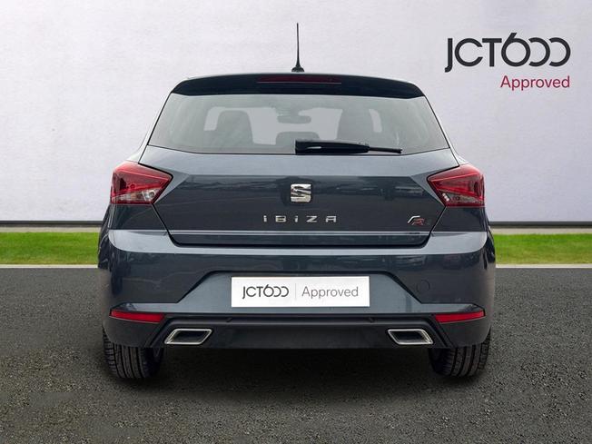 SEAT Ibiza Photo 7