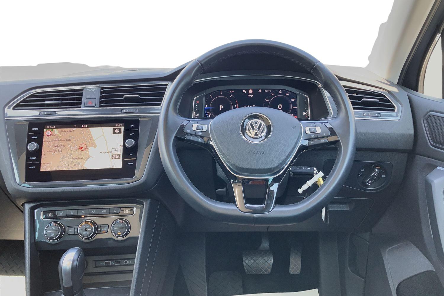 2019 Volkswagen Tiguan review | Car Reviews | Auto123
