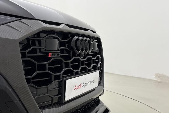 AUDI Rsq8 Photo 31
