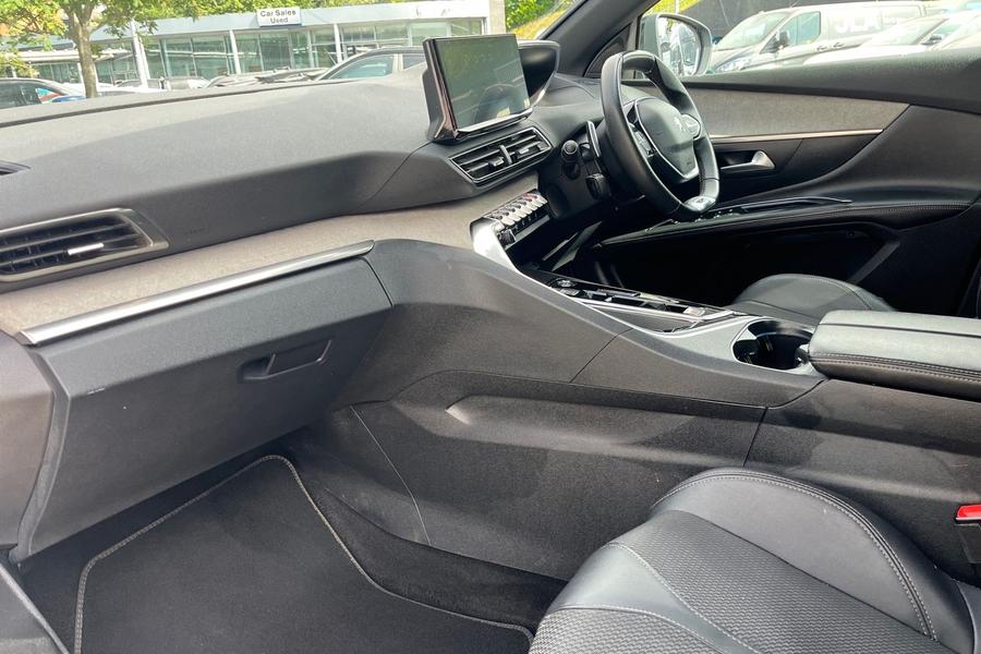 Peugeot 5008 Photo autoimg-807e8fa0cf827500570d84bd29767b89d16bfb9e.jpg