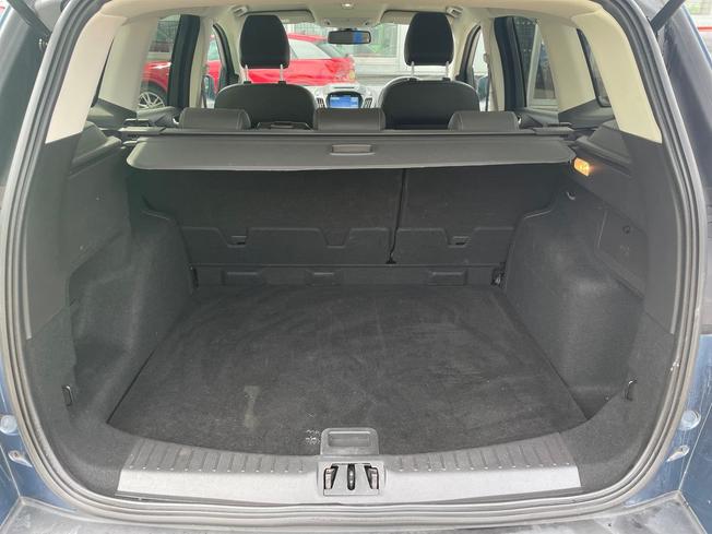 FORD Kuga Photo 12