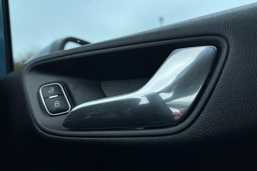 Ford Fiesta Photo autoimg-808256bfc1d71a0b85be78fbabd89deff5934dde.jpg