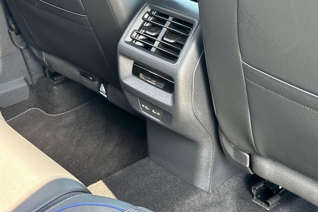 VOLKSWAGEN Tiguan Photo 39