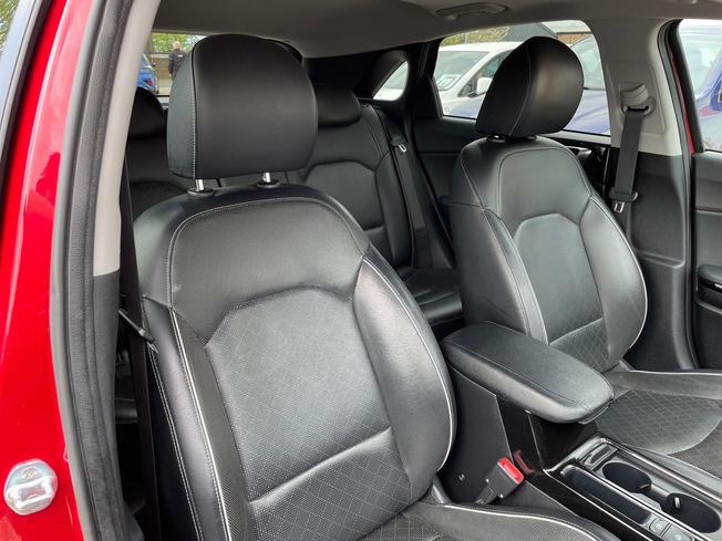 KIA Ceed Photo 28