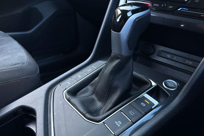 VOLKSWAGEN Tiguan Allspace Photo 23
