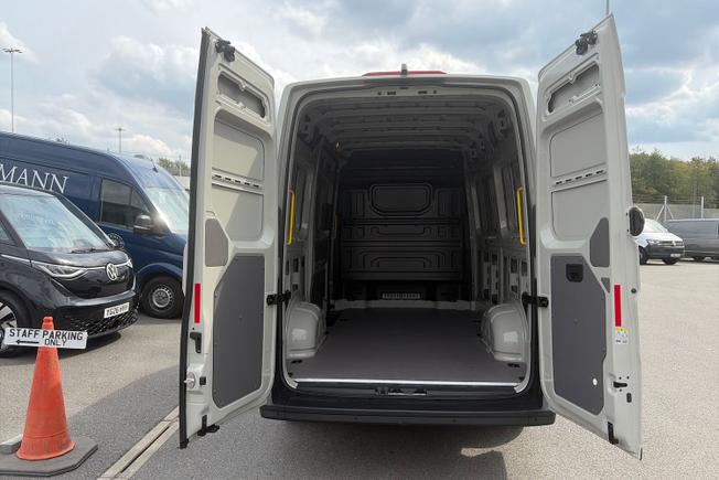 VOLKSWAGEN Crafter Photo 36