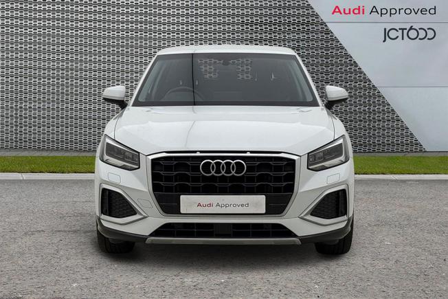 AUDI Q2 Photo 8