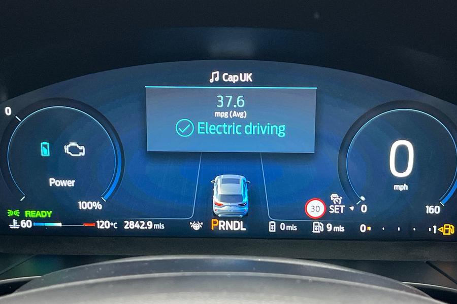 Ford KUGA Photo autoimg-8094132ae2d41c8a059403822afa644f0037fb89.jpg