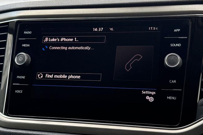 Volkswagen T-Roc Photo 36