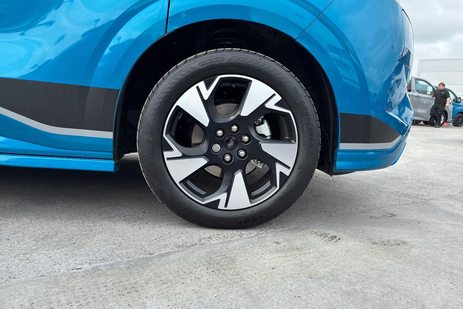 Ford TRANSIT CUSTOM Photo 37