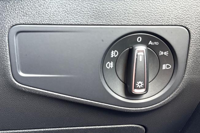 VOLKSWAGEN Tiguan Photo 27