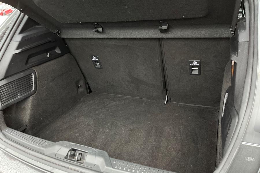 Ford Focus Photo autoimg-809d6178e3ae90f5c19937a43f002898a49939e8.jpg