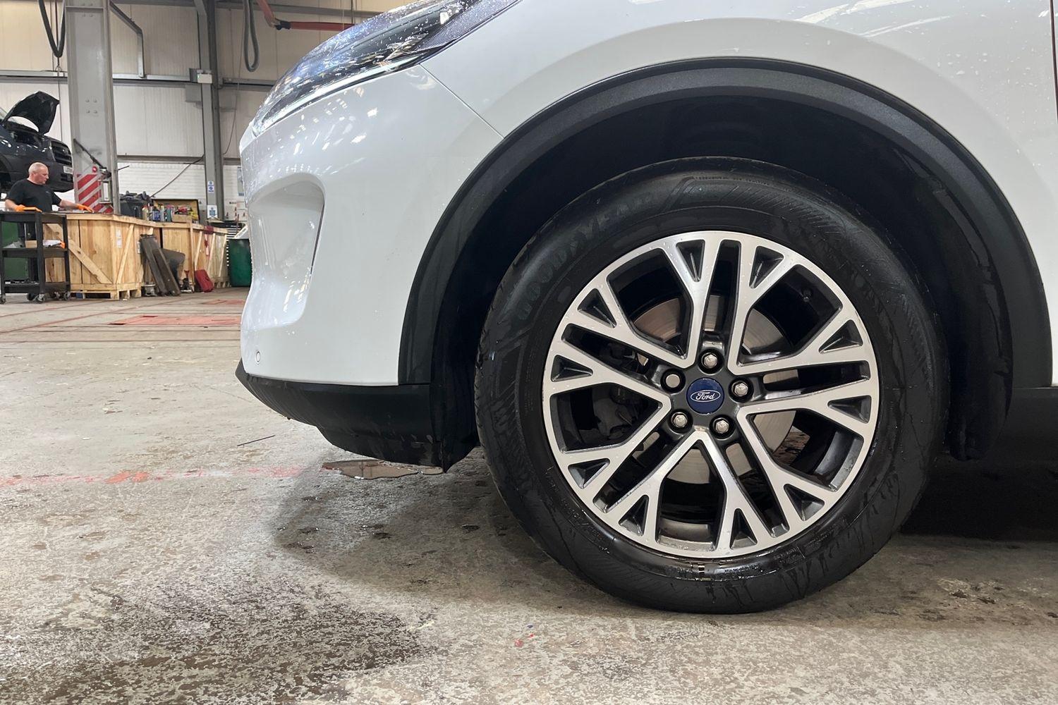 Ford KUGA Photo 7