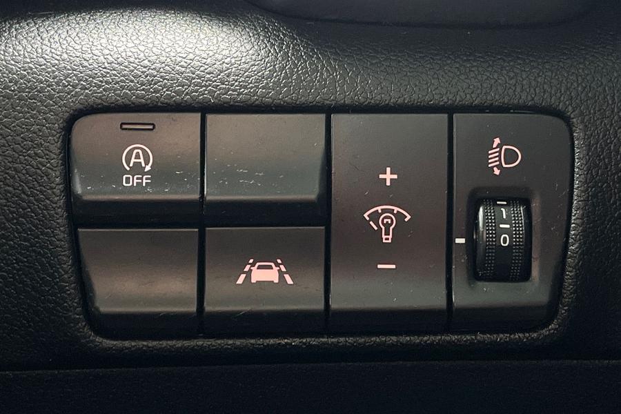Kia SPORTAGE Photo autoimg-80a6ed6b15ec8a287887de1fd87c55bc2f17a0da.jpg