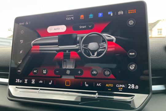 Volkswagen T-Roc Photo autoimg-80a8821ff95d7eb921cd7f8e511bdbc2a44a317e.jpg