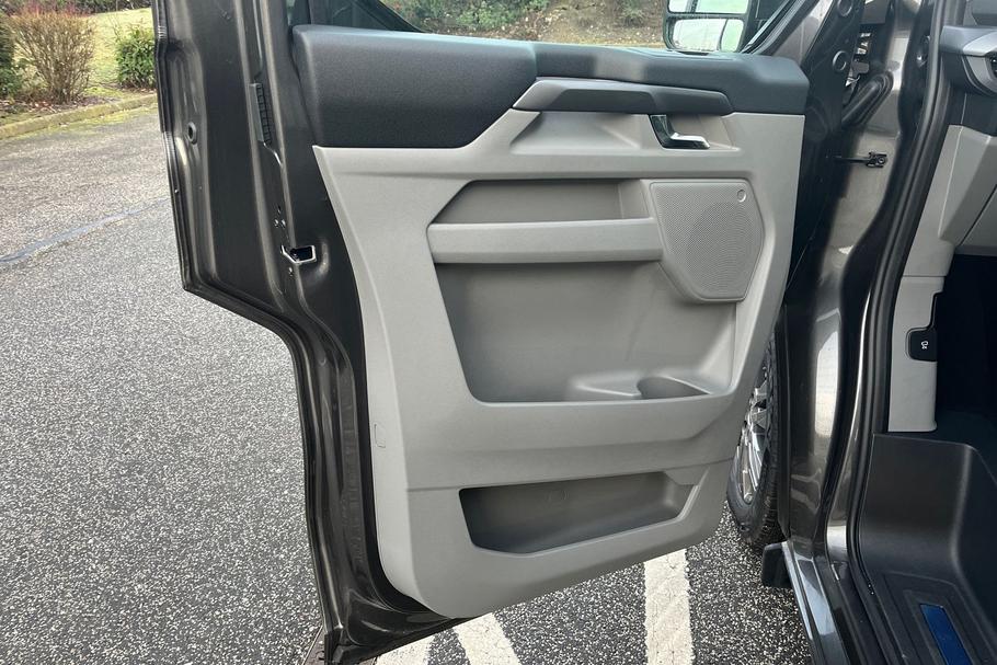 Used Ford E-TOURNEO CUSTOM YB75VRG 17