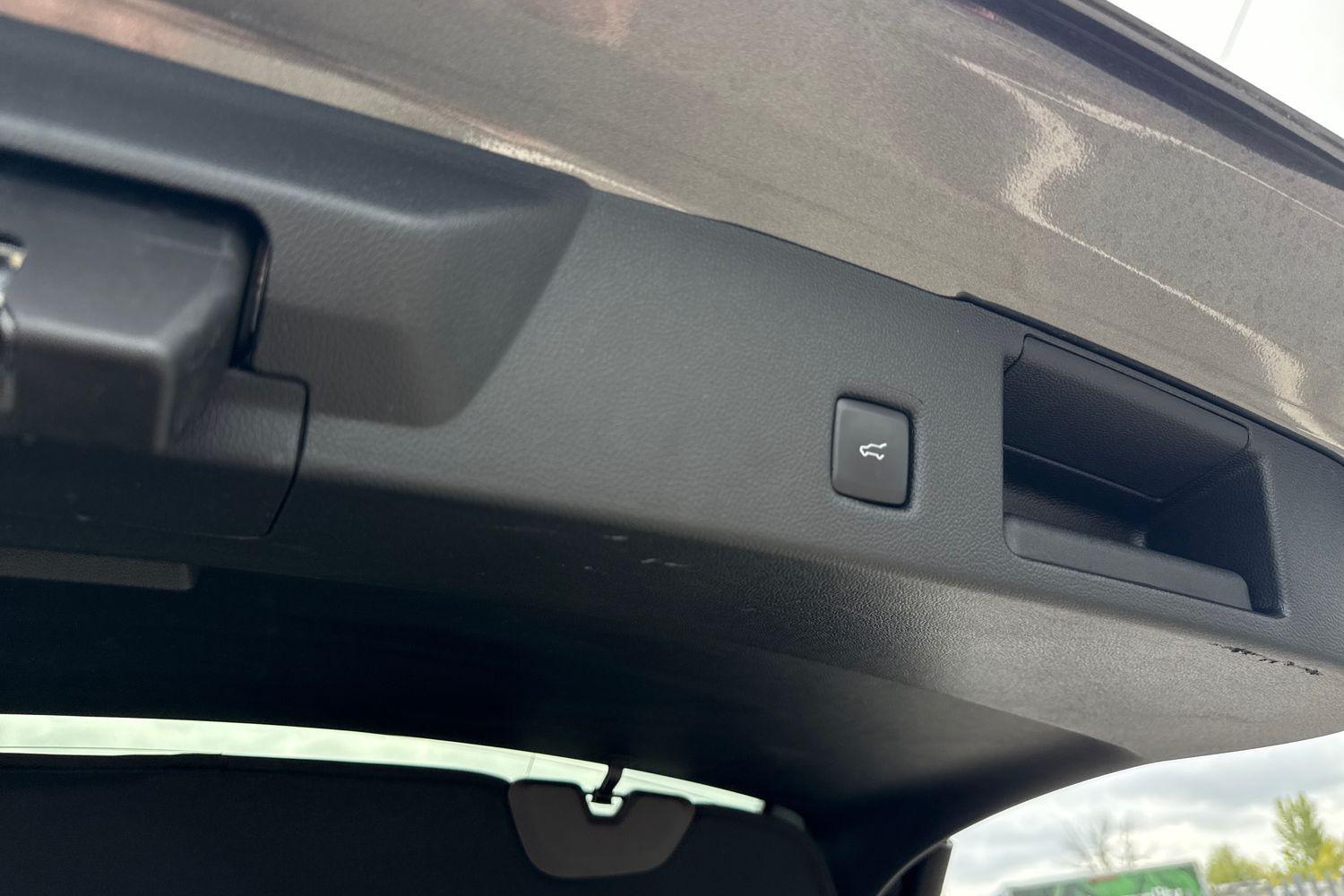 Ford KUGA Photo 21