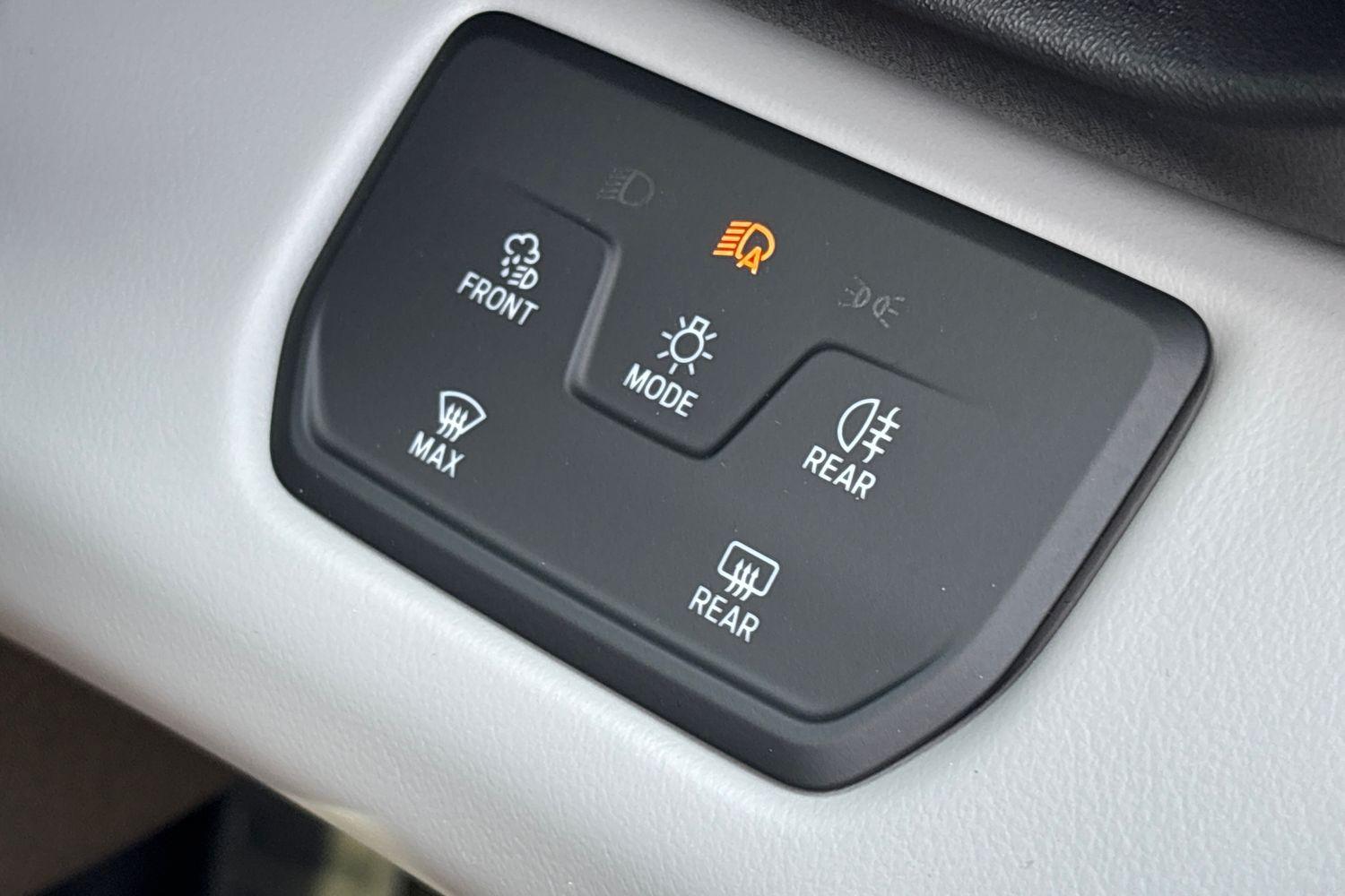 Ford Explorer Photo 30