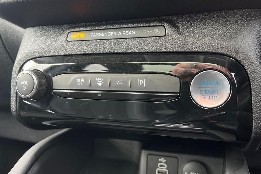 Ford Kuga Photo autoimg-80bb9c25ba8f7ecb4409be5f435a9de84ff48c68.jpg