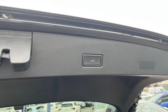 Volkswagen T-roc Photo autoimg-80be23dd5105e8b462daee4abee5d67d19fec8b9.jpg