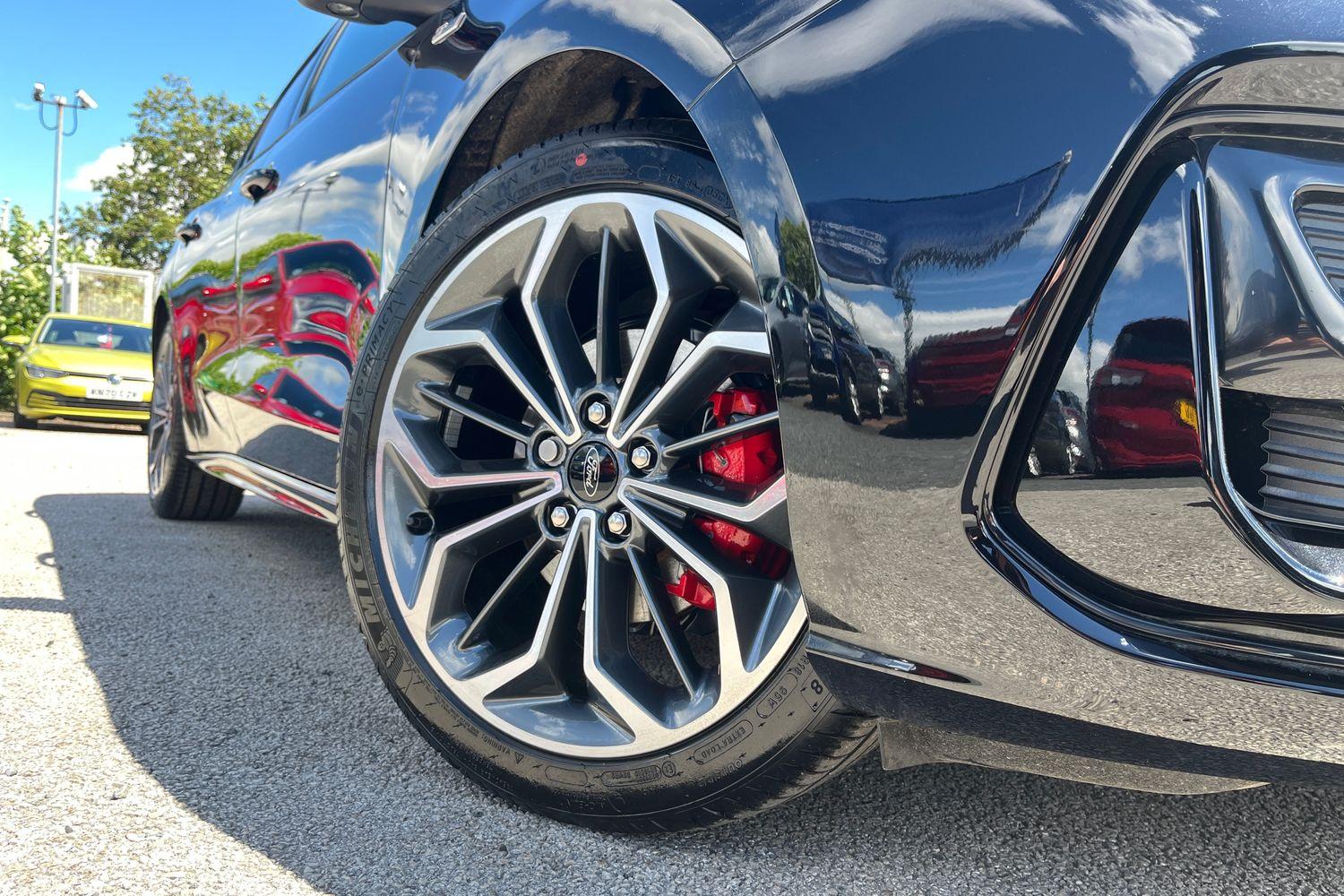 Ford Focus Photo 7