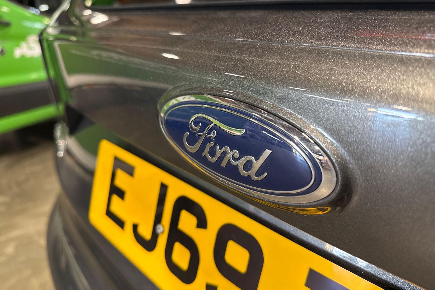 Ford KUGA Photo 41