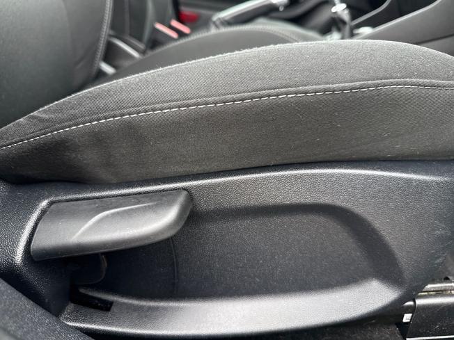 FORD Fiesta Photo 24