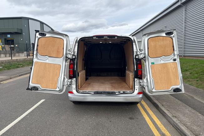VOLKSWAGEN Transporter Photo 25