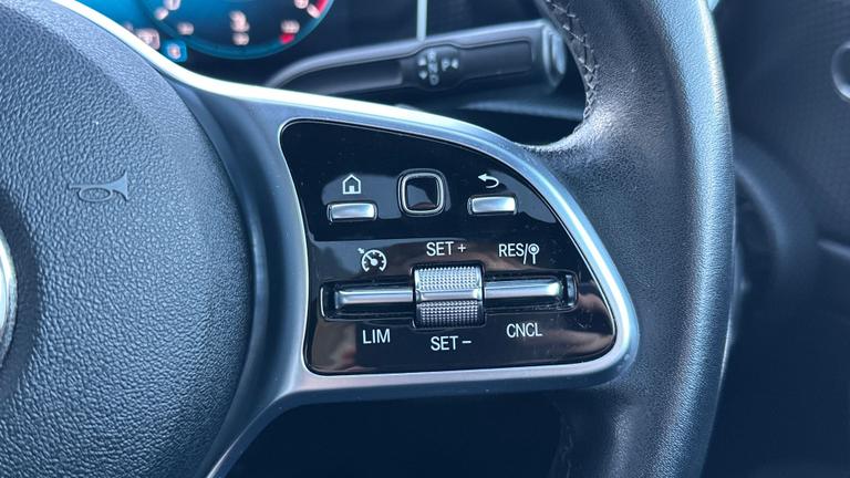 Used Mercedes-Benz A Class YJ69MSR 16