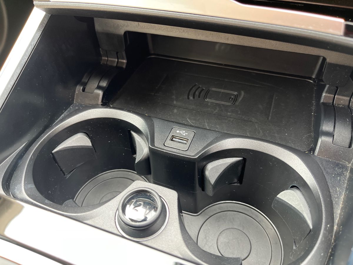 BMW 3 Series Photo 36