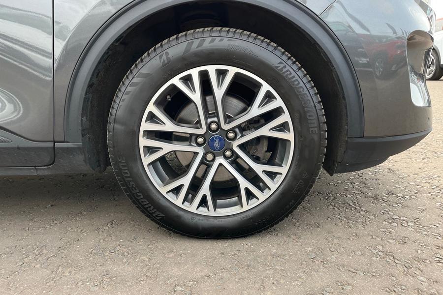 Ford Kuga Photo autoimg-80cdc583b01435f793c0d248340b0ef820941115.jpg
