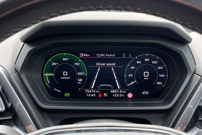 AUDI Q4 E-Tron Photo 15