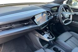 AUDI Q4 E-Tron Photo 2