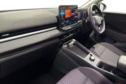 VOLKSWAGEN T-Roc Photo 2
