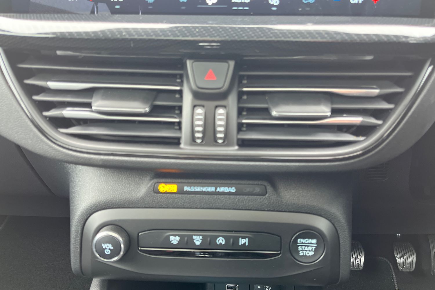 Ford Focus Photo 32