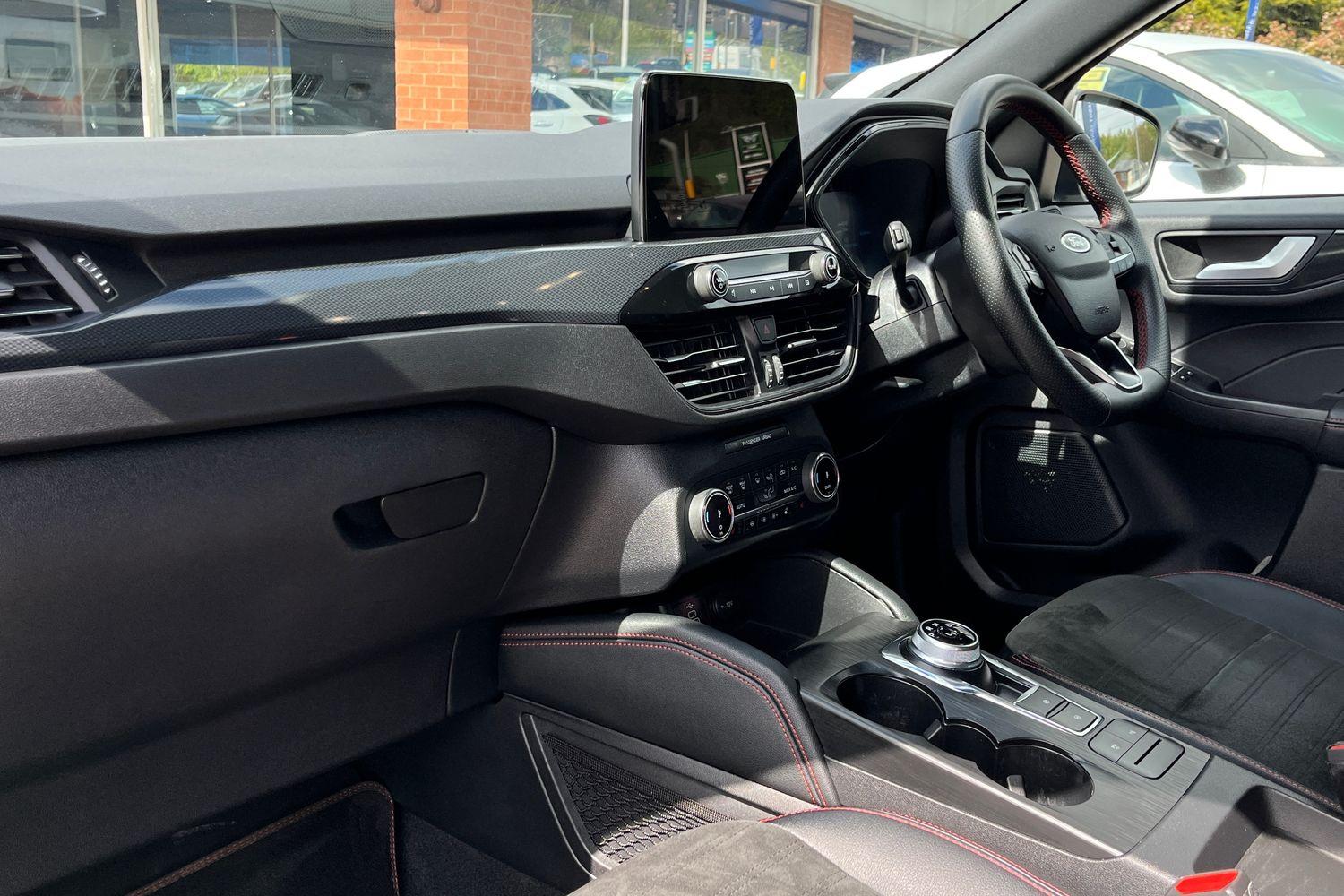 Ford Kuga Photo 17