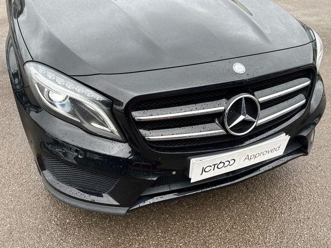 MERCEDES-BENZ Gla Photo 32
