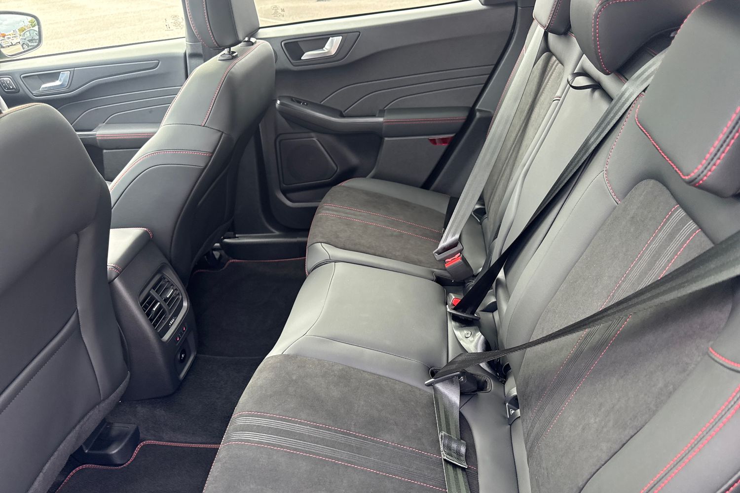 Ford KUGA Photo 19