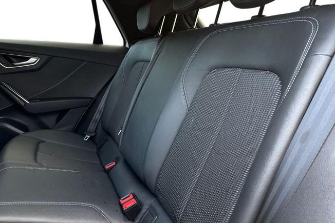 Audi Q2 Photo 10