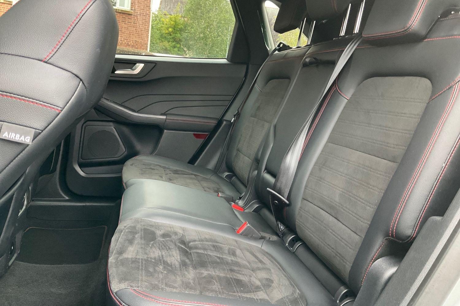 Ford KUGA Photo 19
