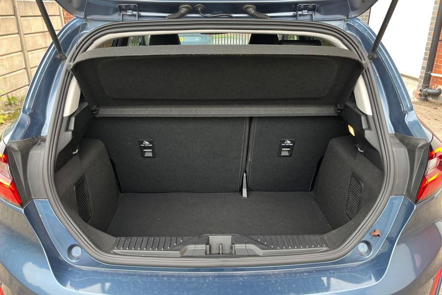 Ford FIESTA Photo autoimg-80d6ab7199257b295d379fc5a7dd066b6e1919d4.jpg