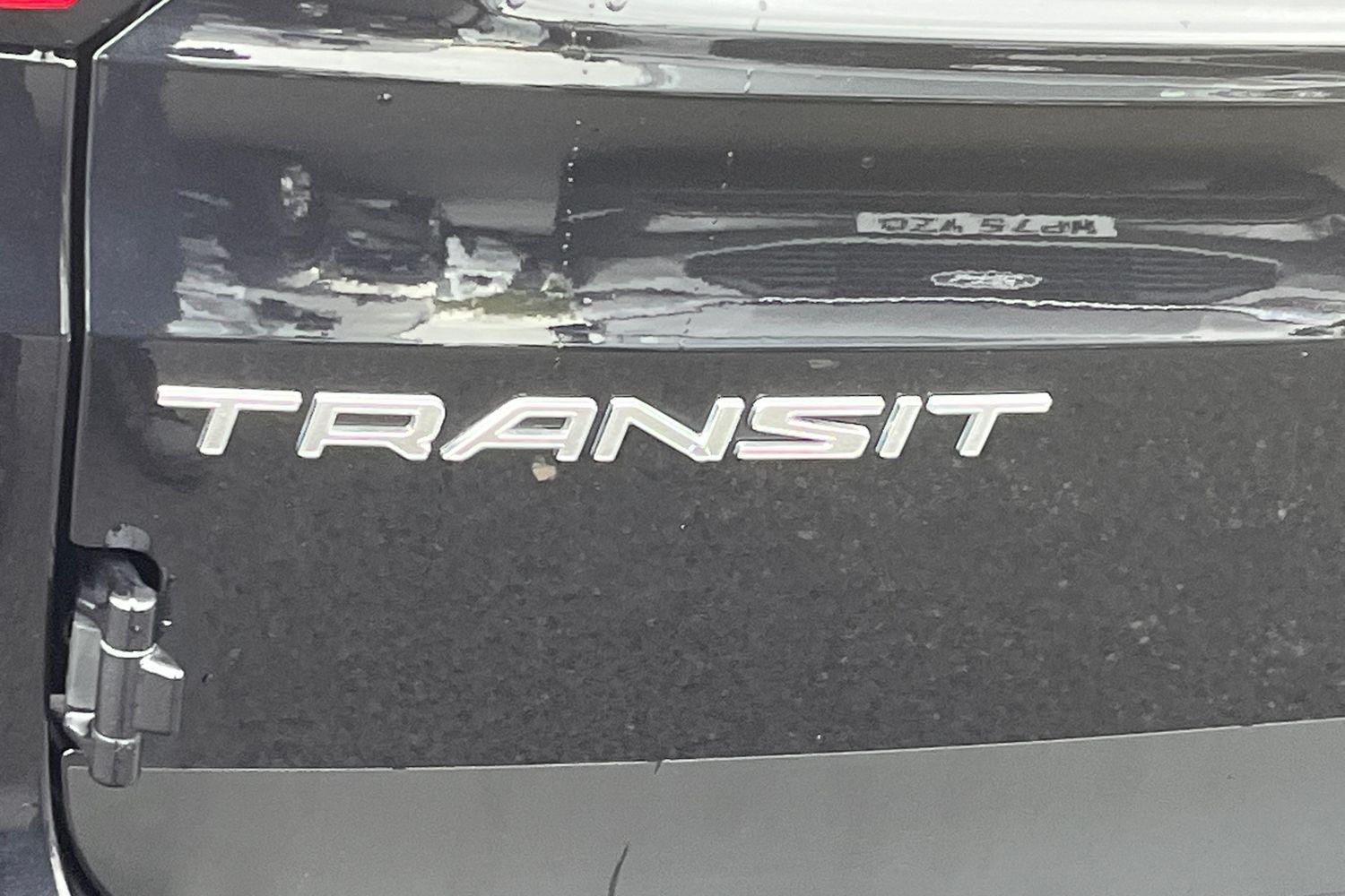 Ford TRANSIT CONNECT Photo 18