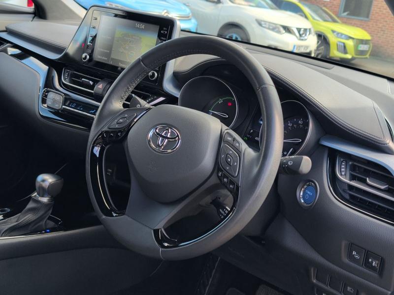 Used Toyota C-HR NV21USD 39