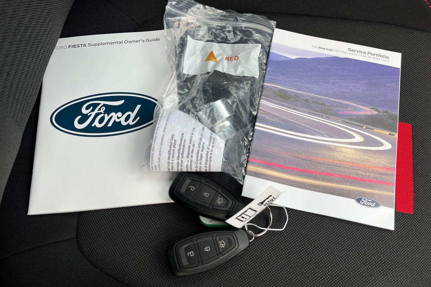 Ford FIESTA Photo 21