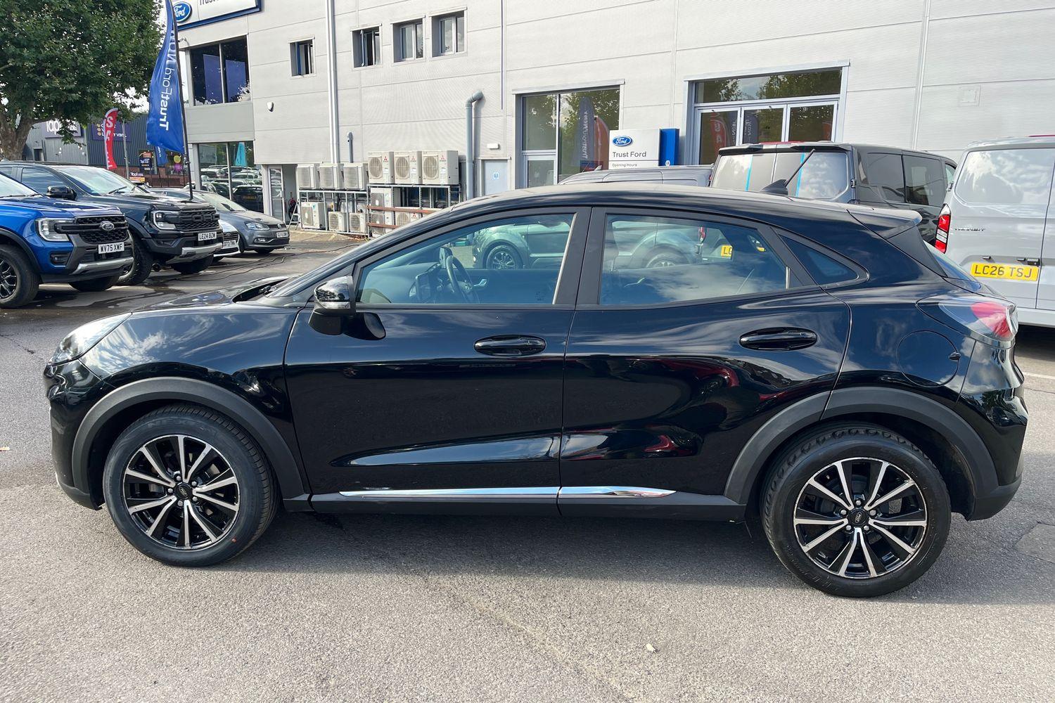 Ford PUMA Photo 32