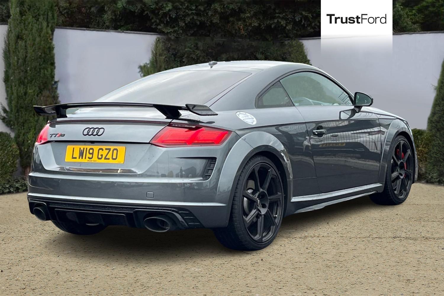 Audi TT Photo 3