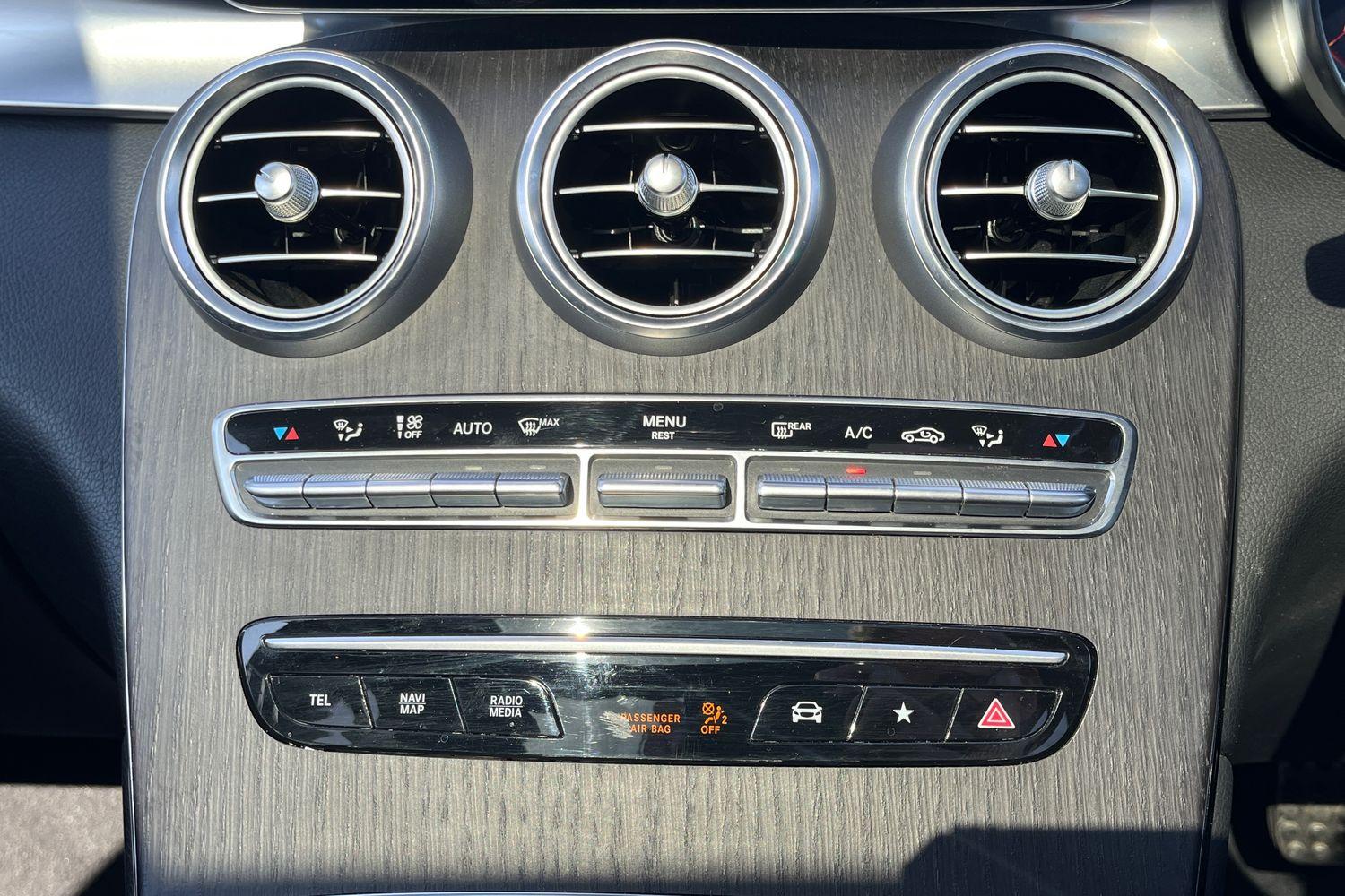 Mercedes-Benz GLC Photo 40