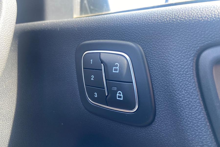 Ford Kuga Photo autoimg-80e2ceb35a077377c5329f6e396fbdd63fe1f54a.jpg